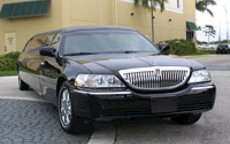 West Palm Beach Stretch LimoFort Lauderdale Stretch Limo